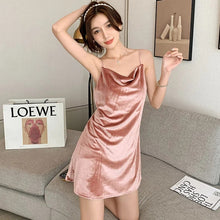 Load image into Gallery viewer, Womens Velvet Pajamas Sexy Nightdress Robe Set Sleepwear Pijama Pajamas Suit Female Sleep 2 Piece Set Women&#39;S Home Nightwear